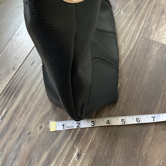 Marshallβs leather Shoulder Bag - Picture 13 of 13